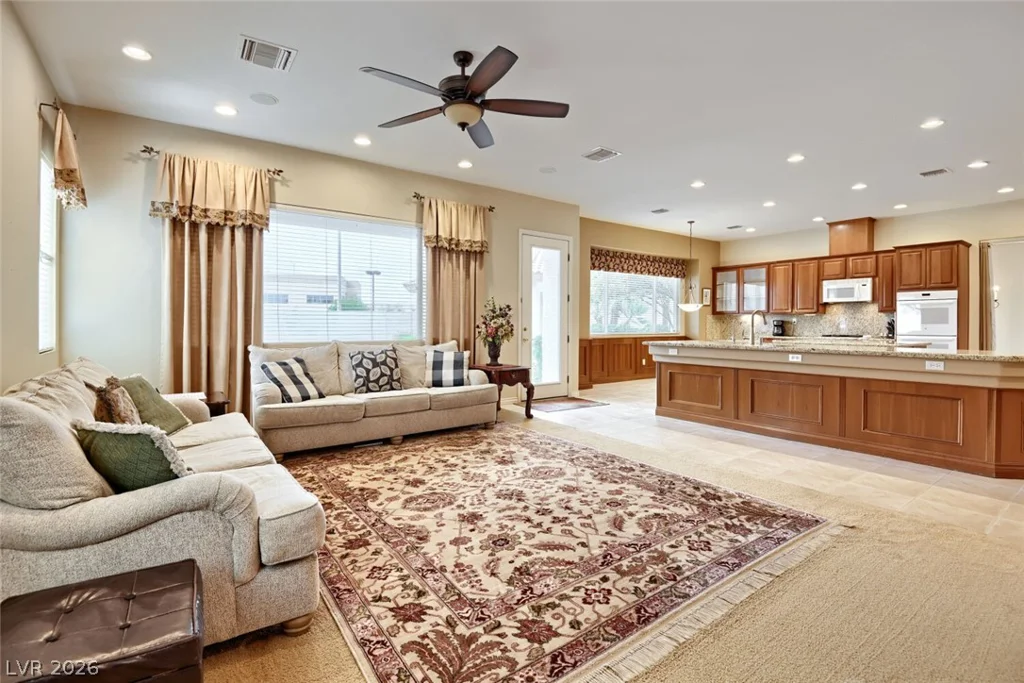 9655 Phoenician, Las Vegas, NV 89147