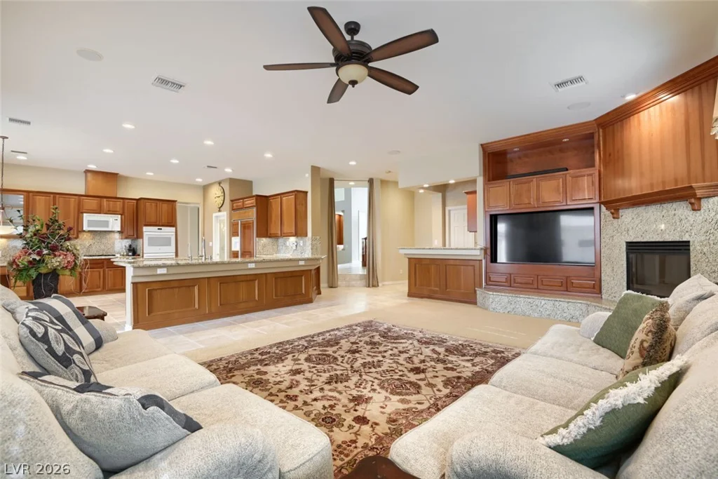 9655 Phoenician, Las Vegas, NV 89147