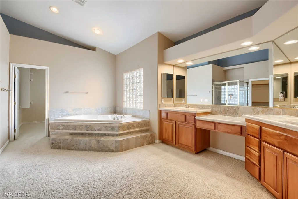 9655 Phoenician, Las Vegas, NV 89147