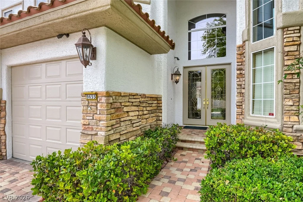 9655 Phoenician, Las Vegas, NV 89147
