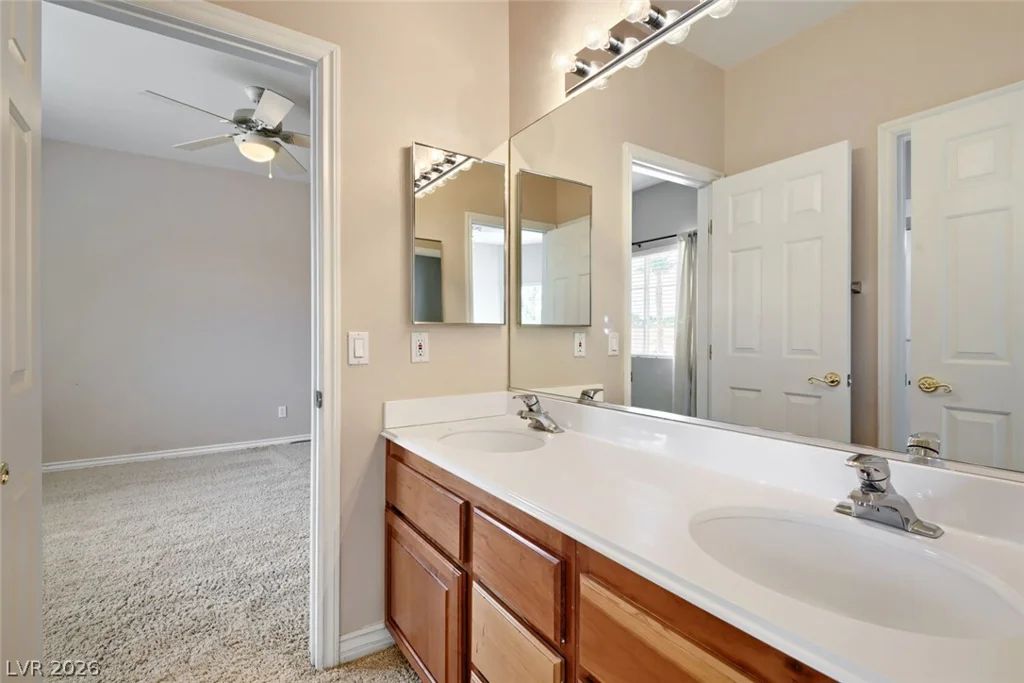 9655 Phoenician, Las Vegas, NV 89147