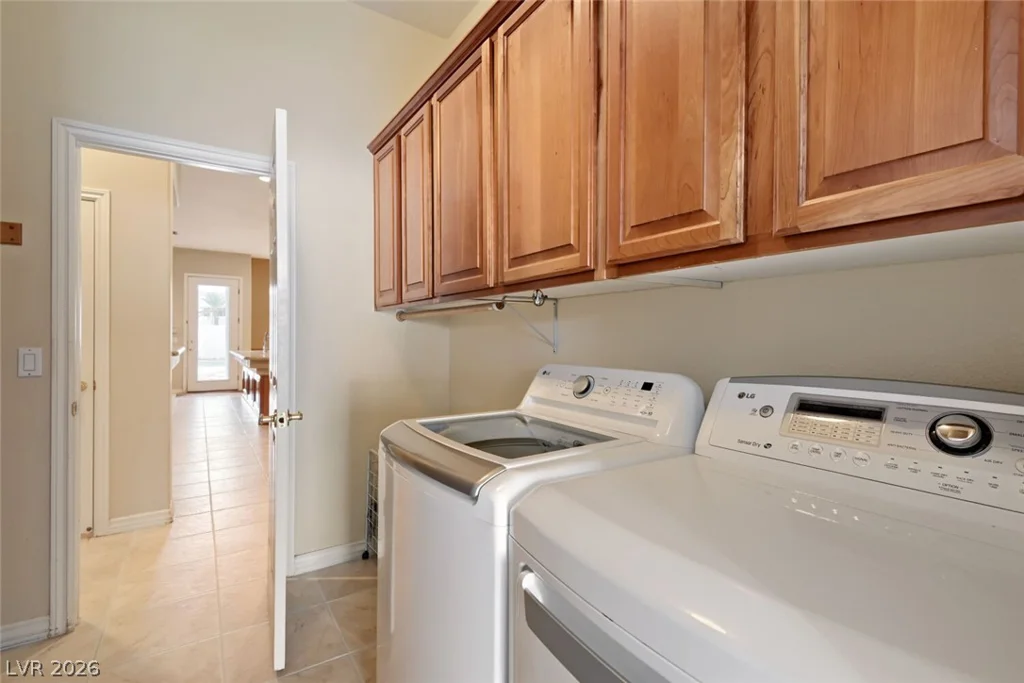 9655 Phoenician, Las Vegas, NV 89147