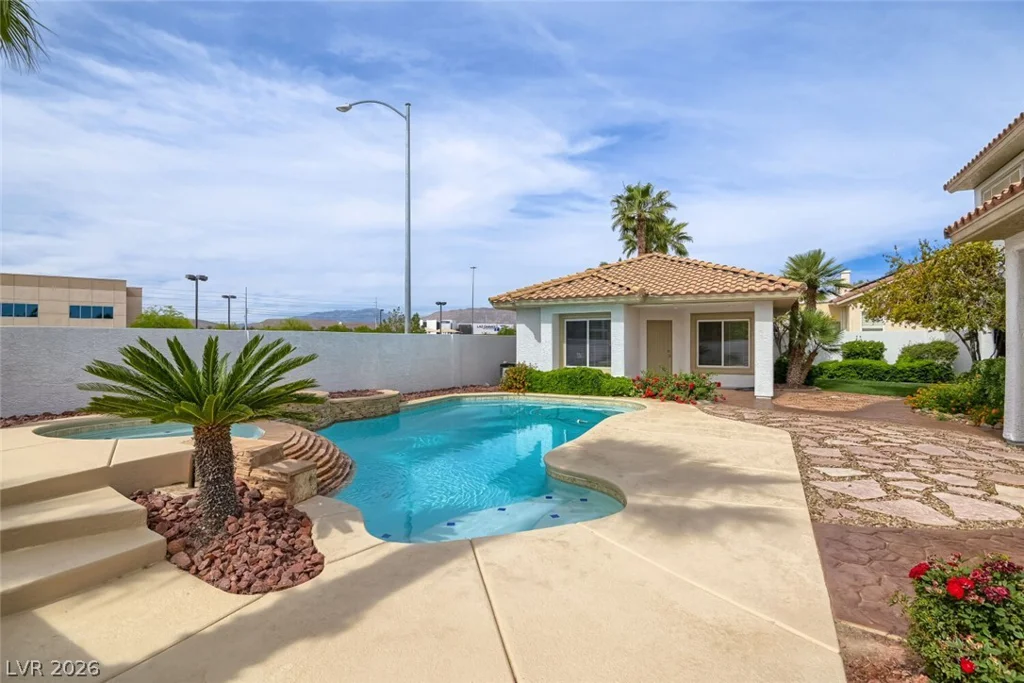 9655 Phoenician, Las Vegas, NV 89147