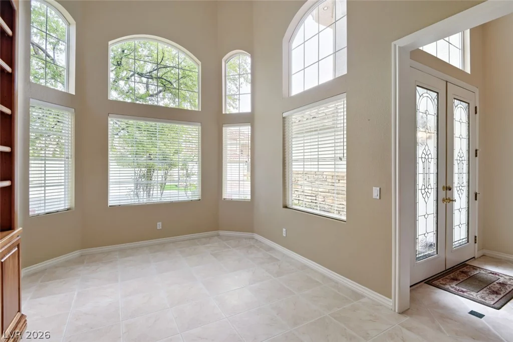 9655 Phoenician, Las Vegas, NV 89147