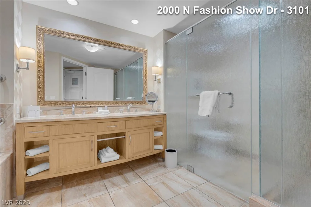 2000 Fashion Show, Las Vegas, NV 89109