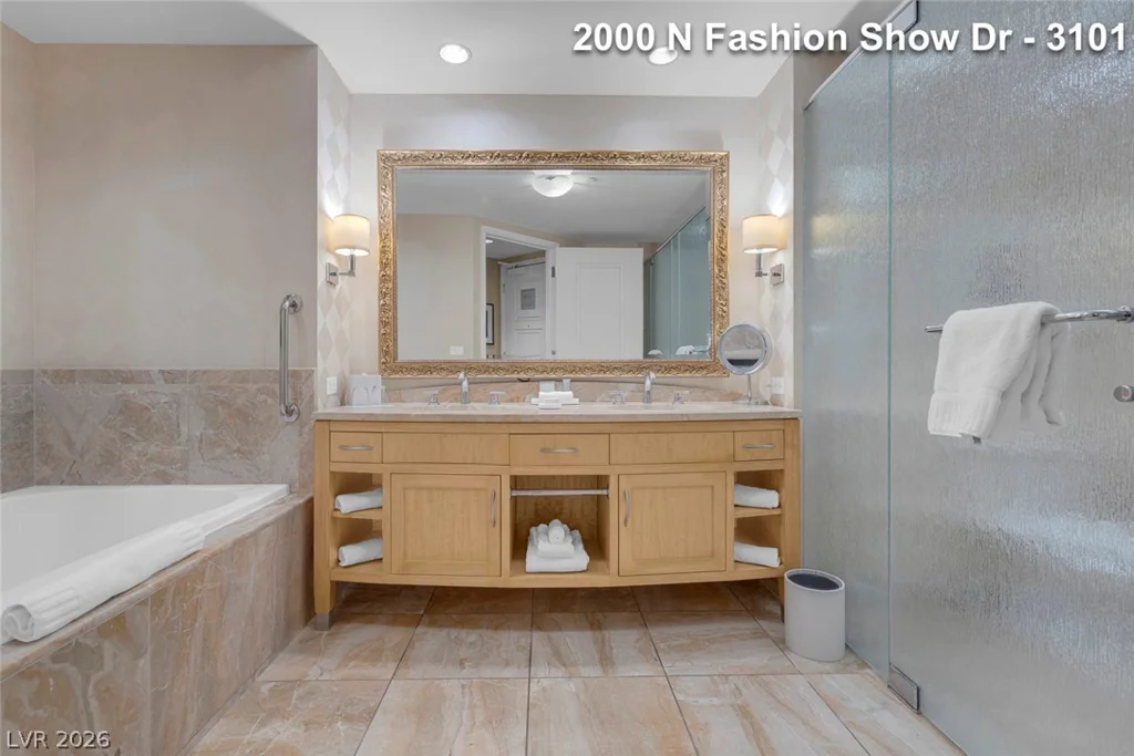 2000 Fashion Show, Las Vegas, NV 89109