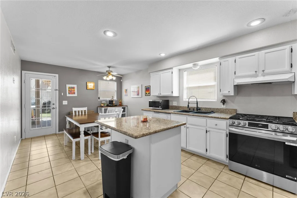 7556 Violet Vista, Las Vegas, NV 89130