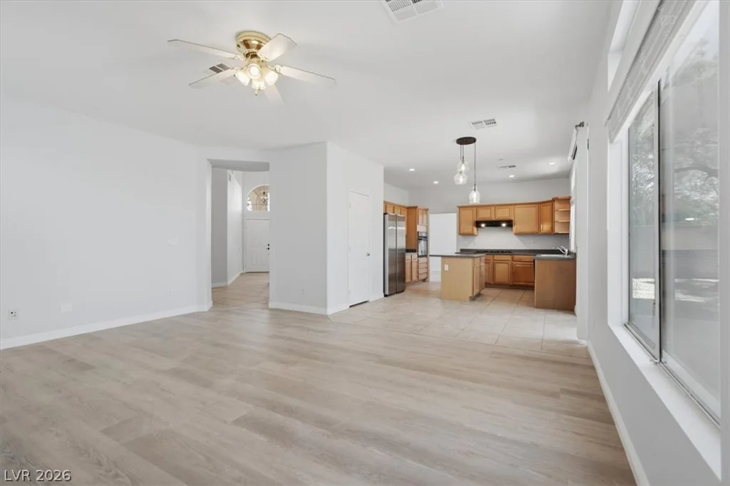 3854 Rugen, Las Vegas, NV 89120