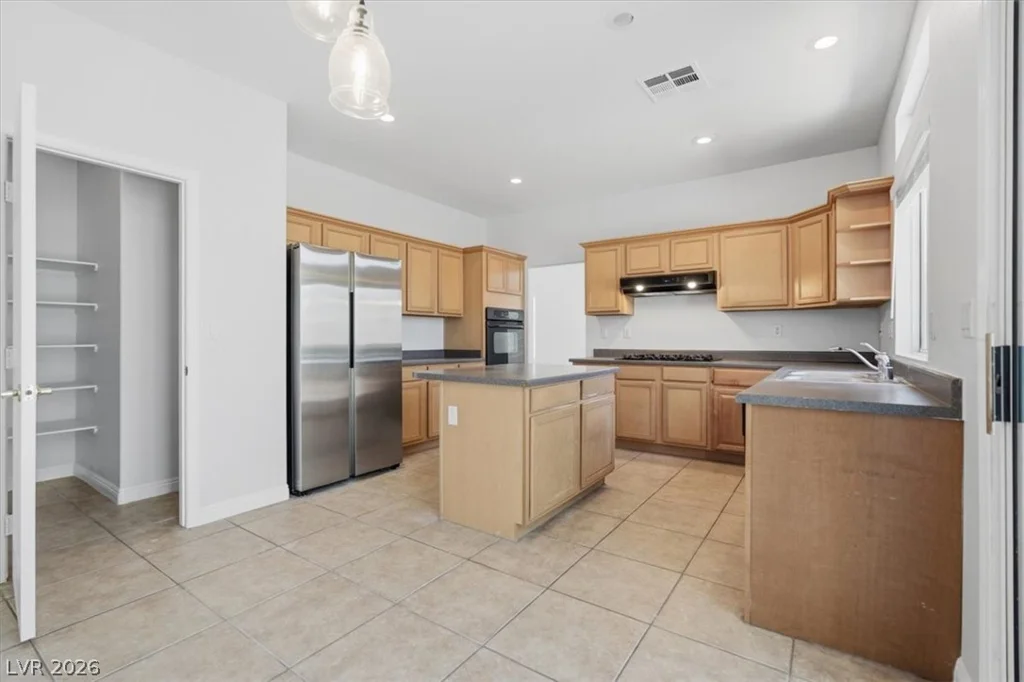 3854 Rugen, Las Vegas, NV 89120