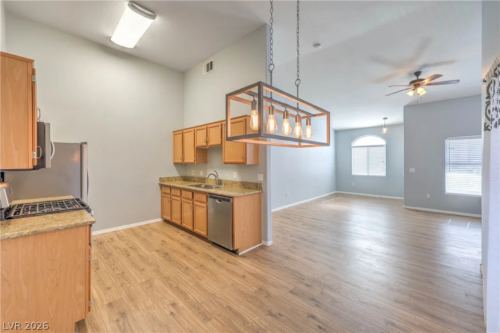 700 Carnegie, Henderson, NV 89052