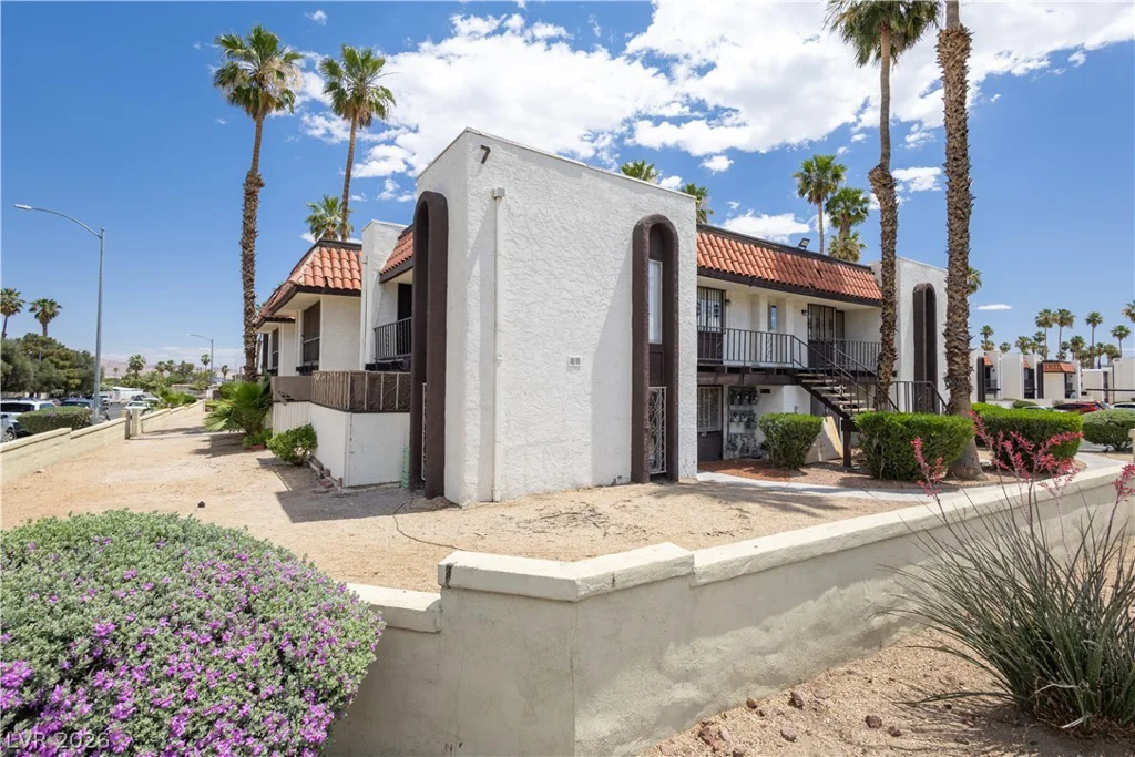 1405 Vegas Valley, Las Vegas, NV 89169