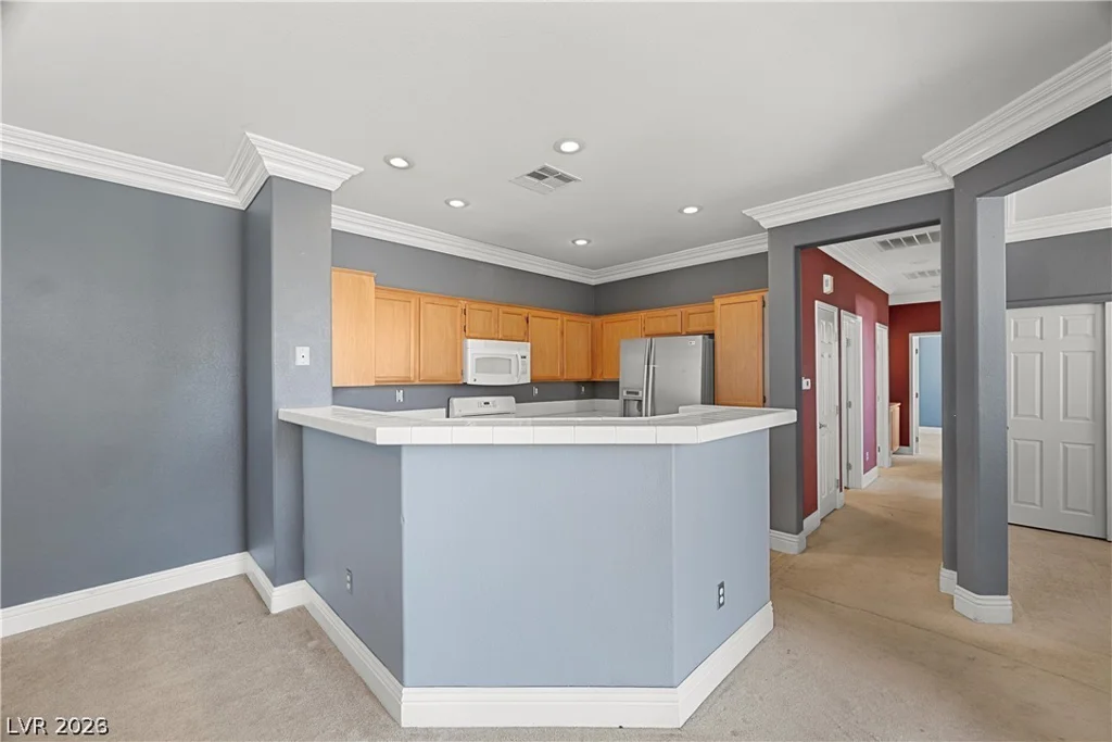10211 Delray Beach, Las Vegas, NV 89129