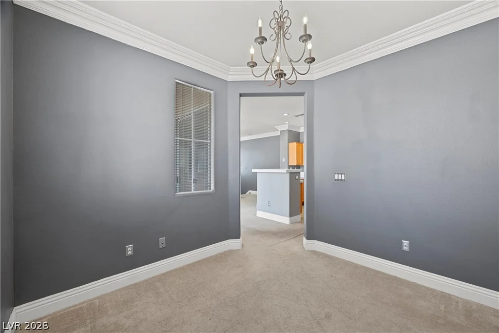10211 Delray Beach, Las Vegas, NV 89129