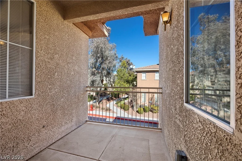10211 Delray Beach, Las Vegas, NV 89129