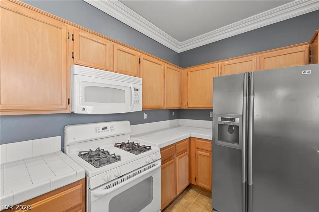 10211 Delray Beach, Las Vegas, NV 89129