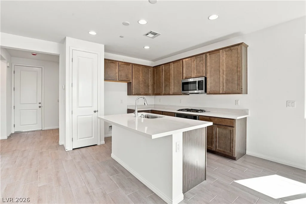 5171 Dustin Keller, Las Vegas, NV 89139