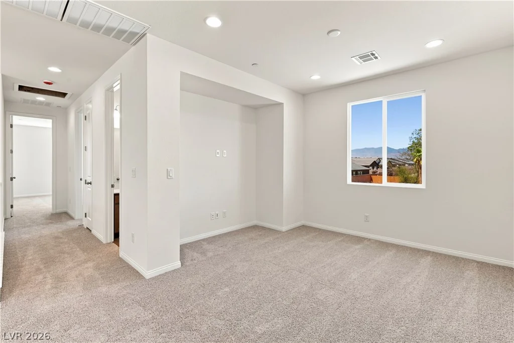 5195 Dustin Keller, Las Vegas, NV 89139
