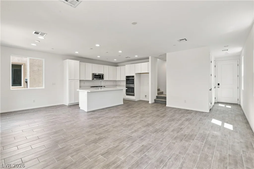 5187 Dustin Keller, Las Vegas, NV 89139