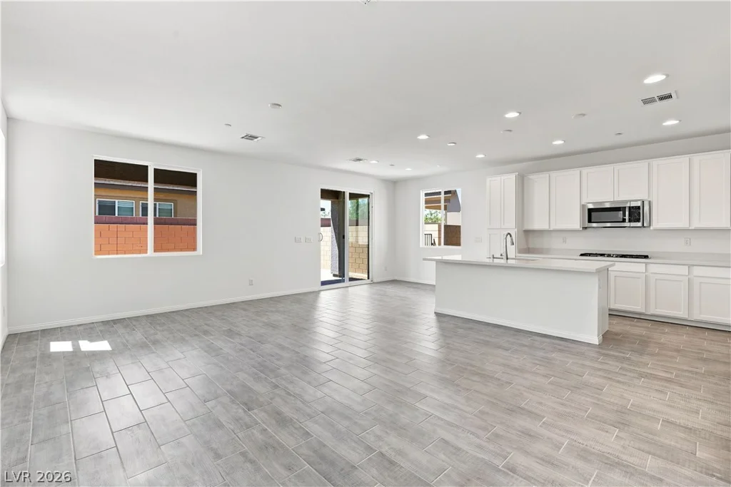5187 Dustin Keller, Las Vegas, NV 89139