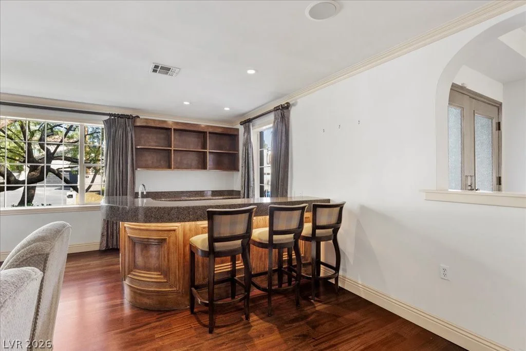 2881 Augusta, Las Vegas, NV 89109