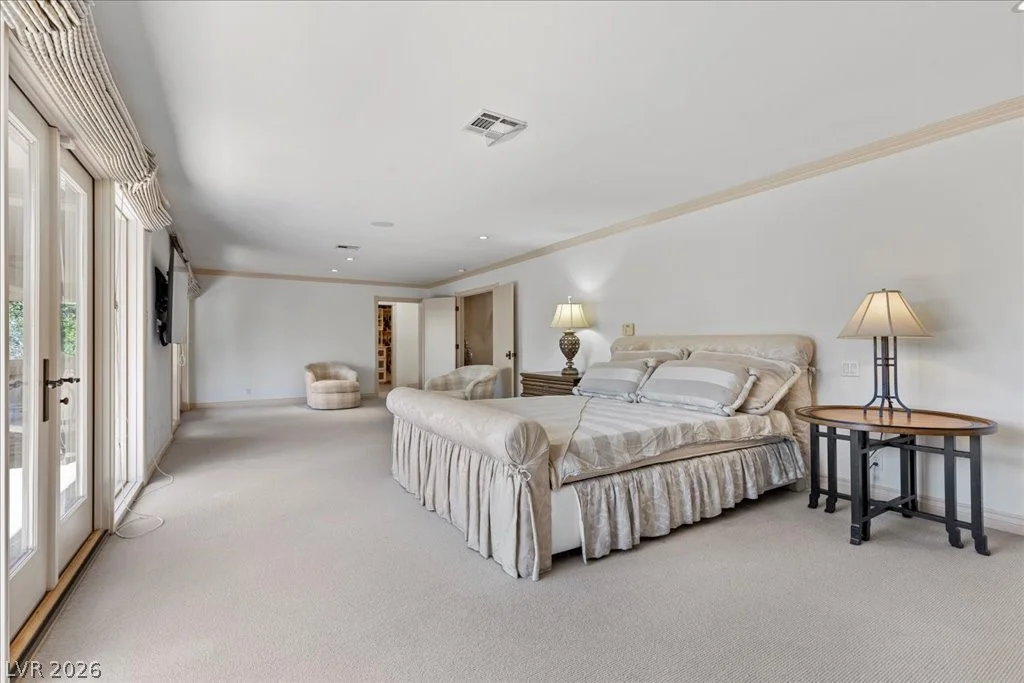 2881 Augusta, Las Vegas, NV 89109