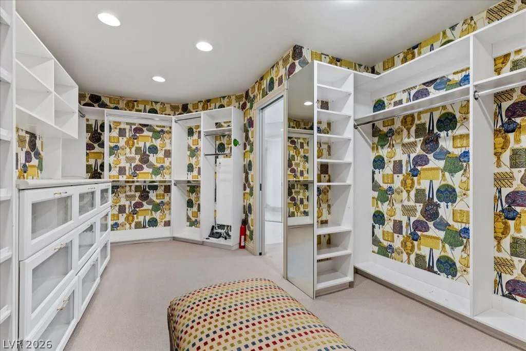 2881 Augusta, Las Vegas, NV 89109