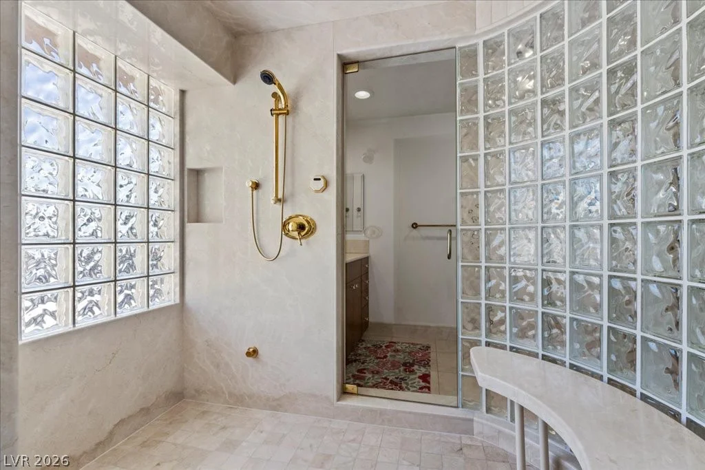 2881 Augusta, Las Vegas, NV 89109