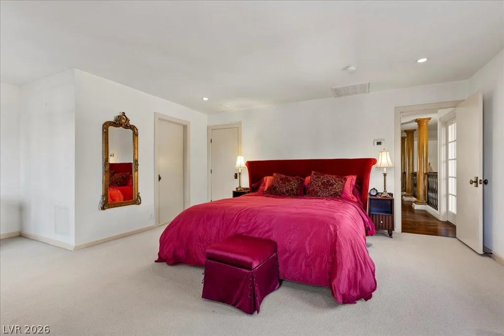 2881 Augusta, Las Vegas, NV 89109