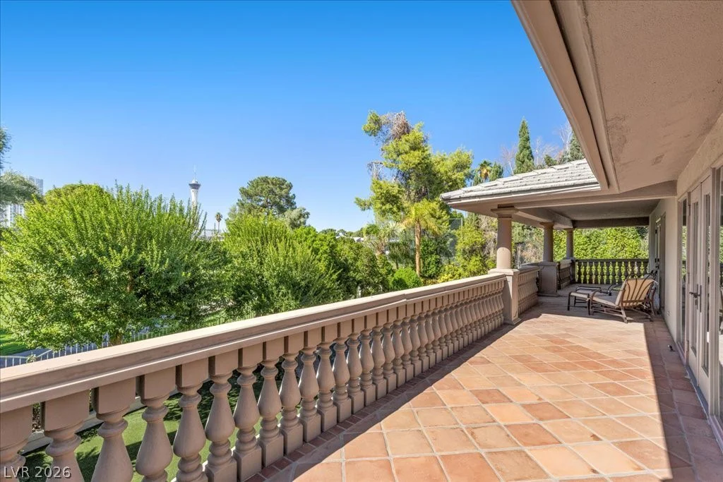 2881 Augusta, Las Vegas, NV 89109