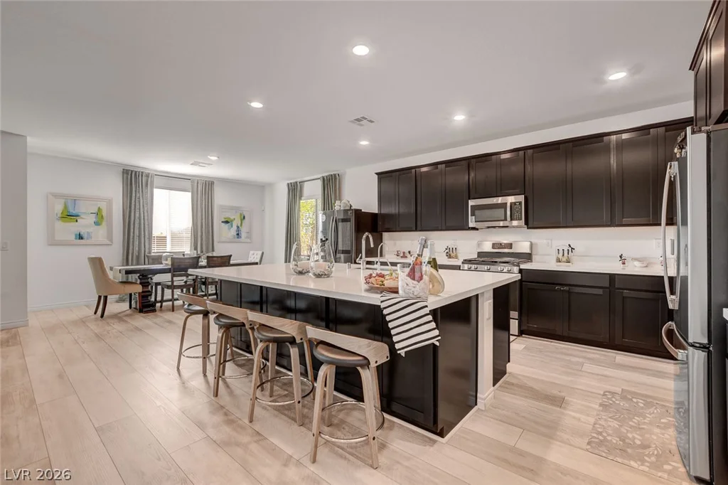 7069 Range Valley, North Las Vegas, NV 89084