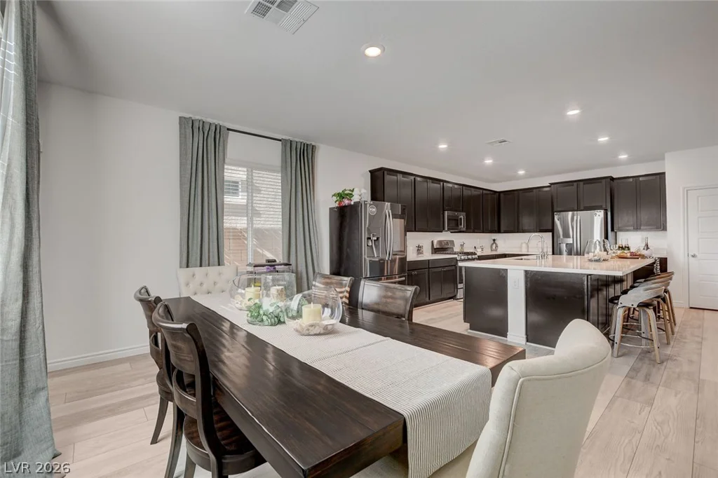 7069 Range Valley, North Las Vegas, NV 89084