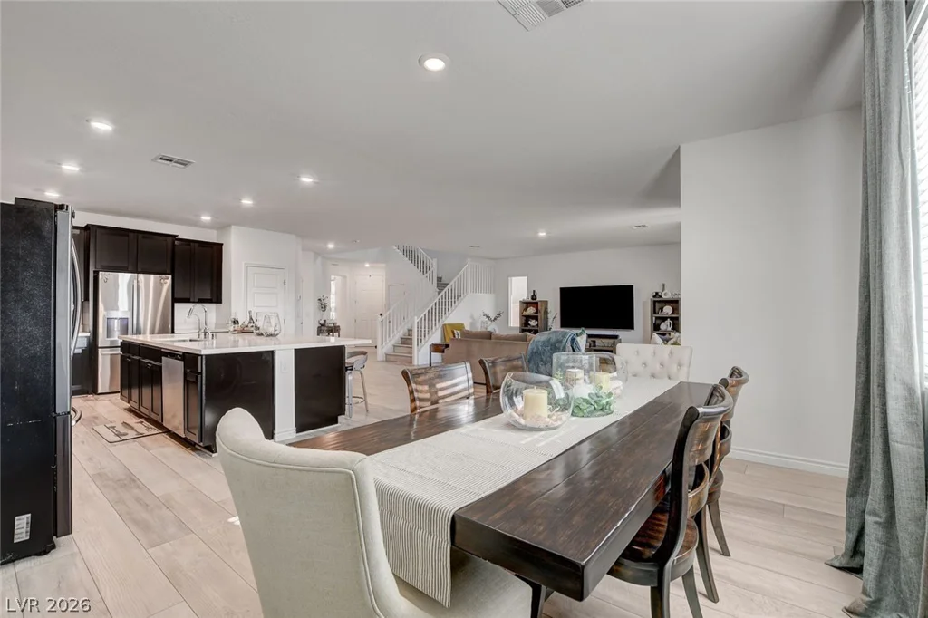 7069 Range Valley, North Las Vegas, NV 89084