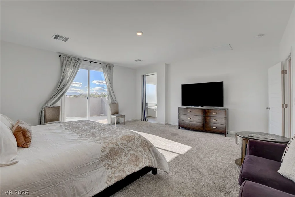 7069 Range Valley, North Las Vegas, NV 89084