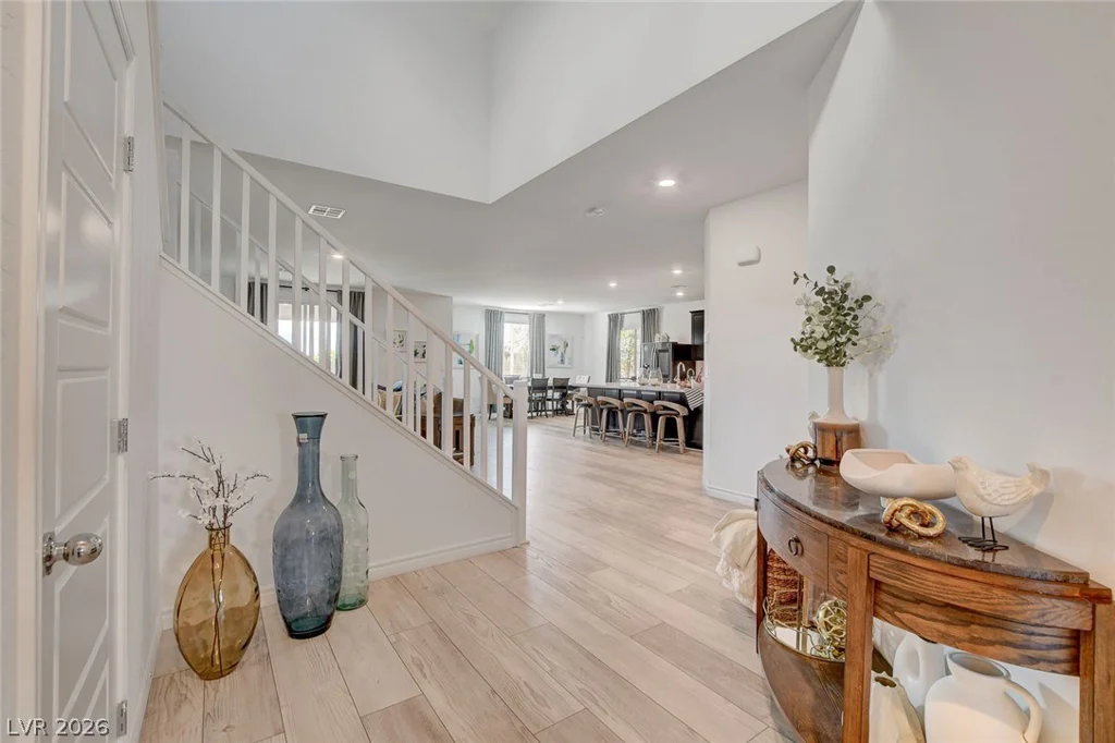 7069 Range Valley, North Las Vegas, NV 89084
