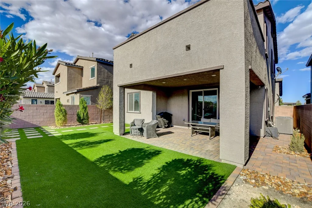 7069 Range Valley, North Las Vegas, NV 89084