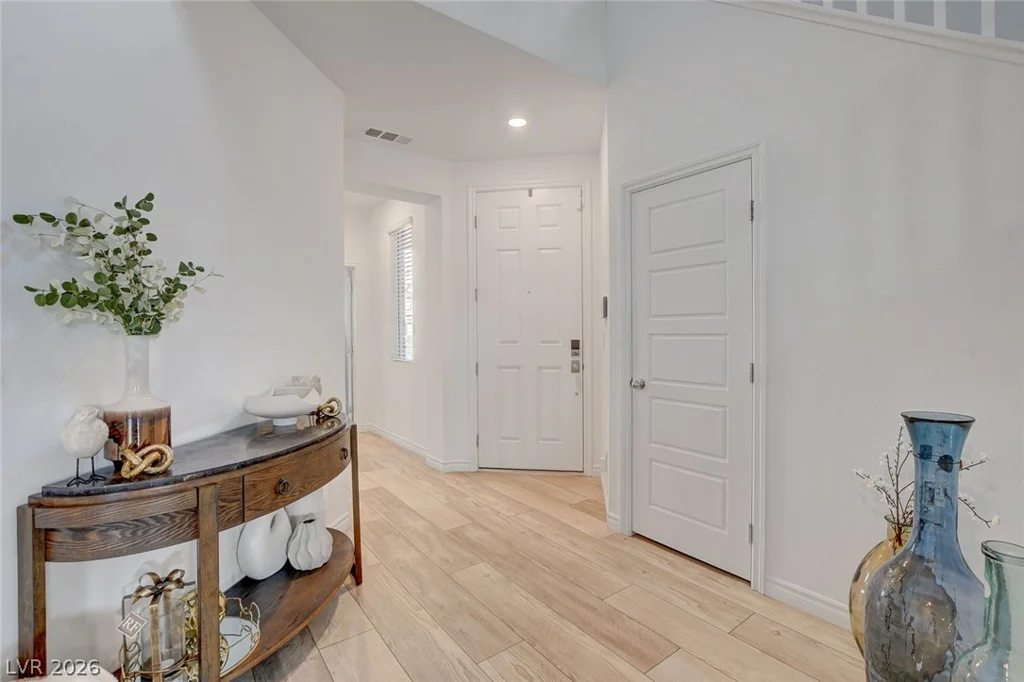 7069 Range Valley, North Las Vegas, NV 89084