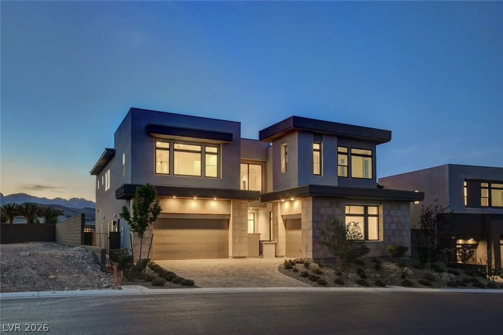 10748 Desert Heights, Las Vegas, NV 89135
