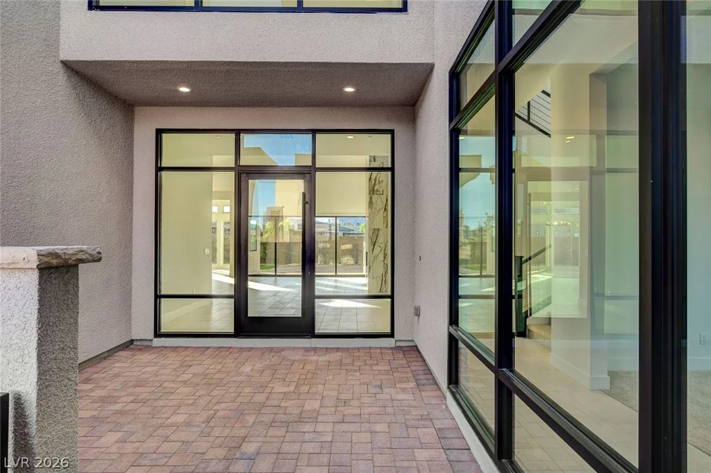 10748 Desert Heights, Las Vegas, NV 89135