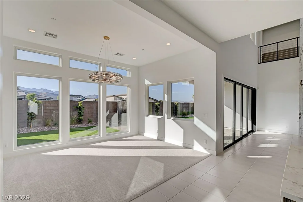 10748 Desert Heights, Las Vegas, NV 89135
