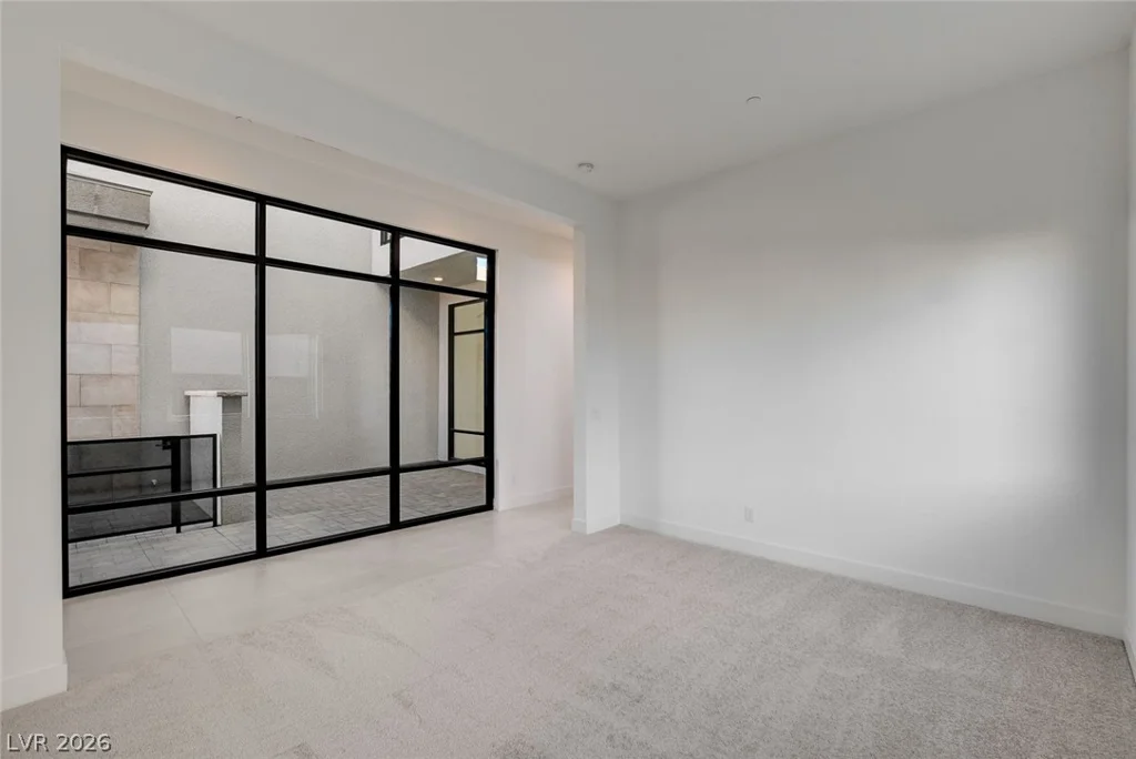 10748 Desert Heights, Las Vegas, NV 89135