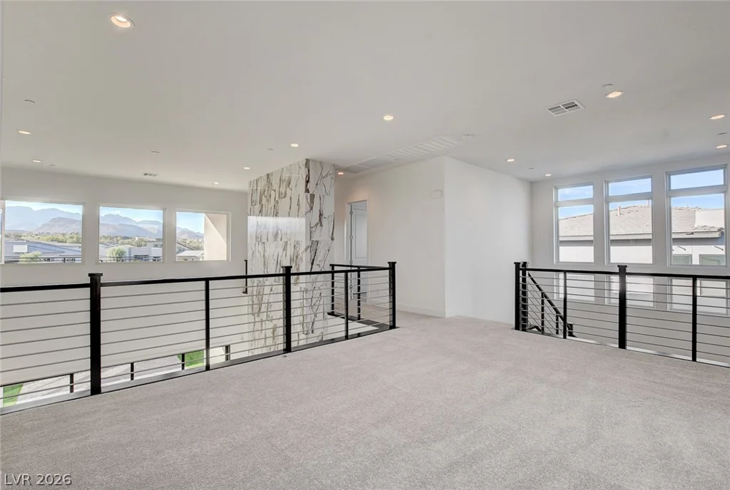 10748 Desert Heights, Las Vegas, NV 89135