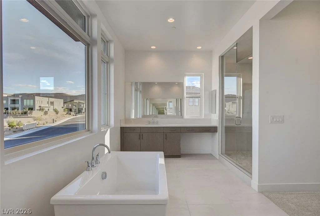10748 Desert Heights, Las Vegas, NV 89135