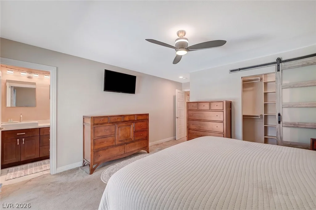 8532 Hidden Pines, Las Vegas, NV 89143