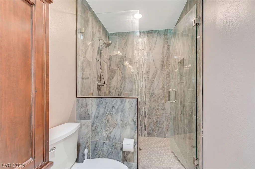 8532 Hidden Pines, Las Vegas, NV 89143