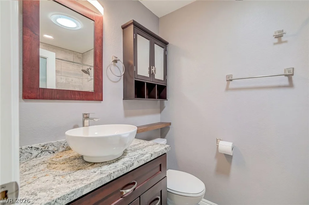 8532 Hidden Pines, Las Vegas, NV 89143