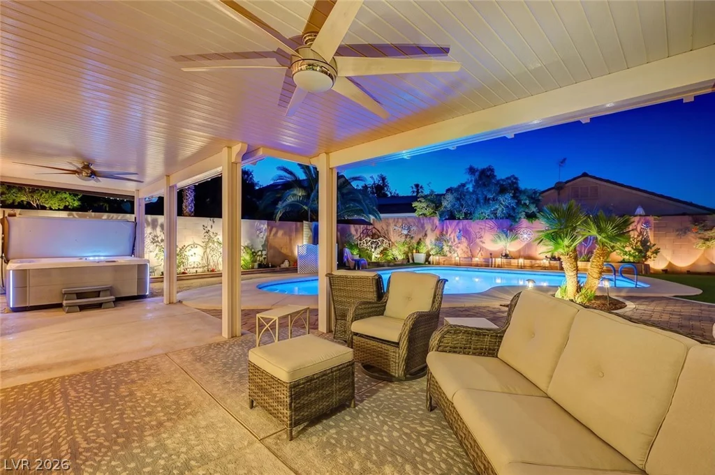 8532 Hidden Pines, Las Vegas, NV 89143