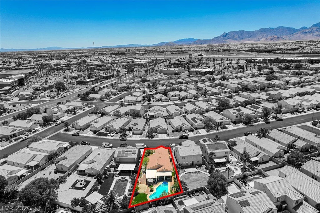 8532 Hidden Pines, Las Vegas, NV 89143