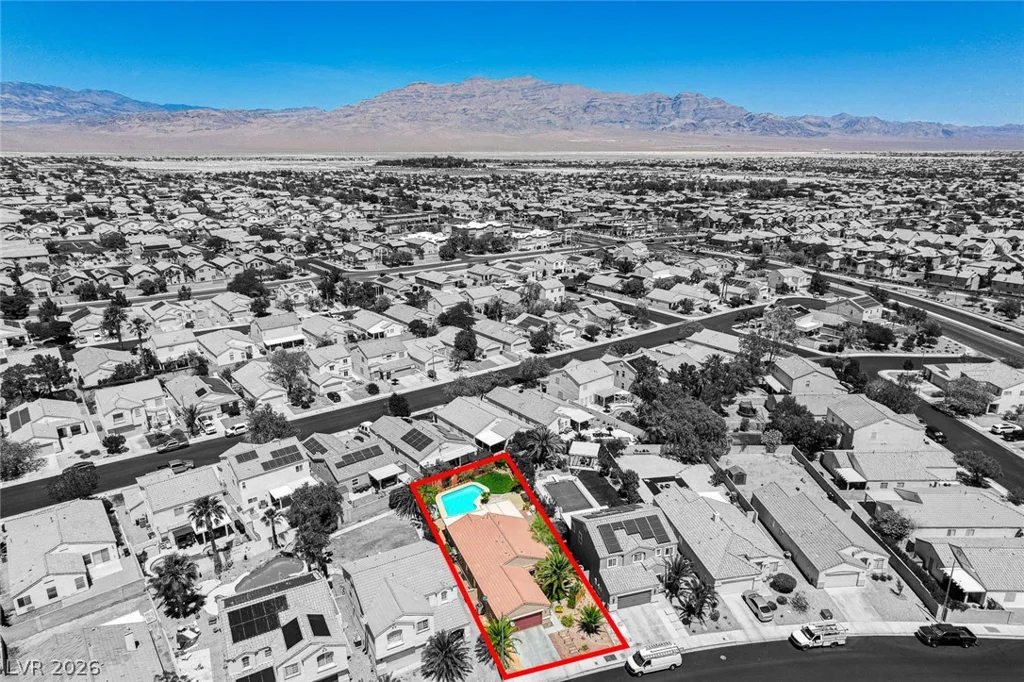 8532 Hidden Pines, Las Vegas, NV 89143
