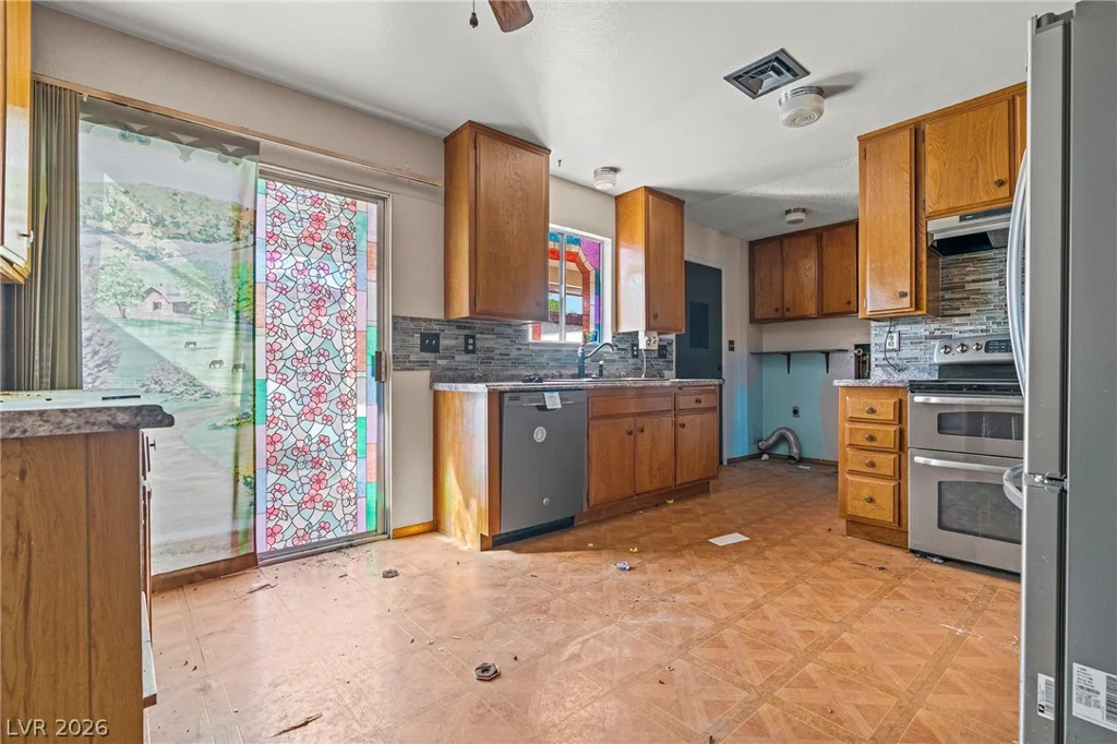 213 Greenbriar Townhouse, Las Vegas, NV 89121