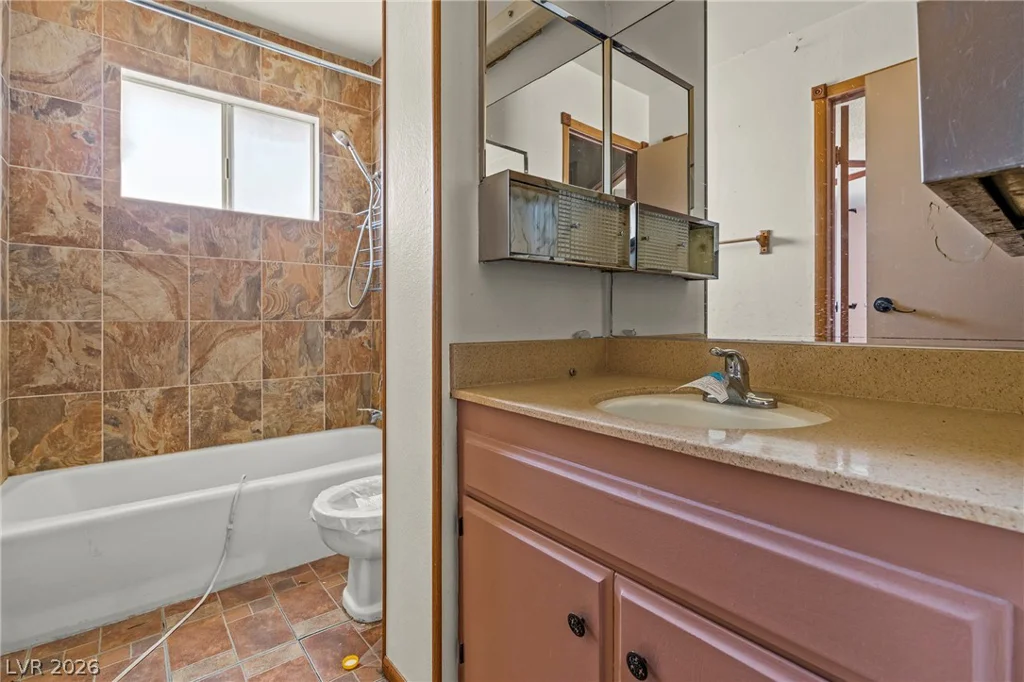 213 Greenbriar Townhouse, Las Vegas, NV 89121